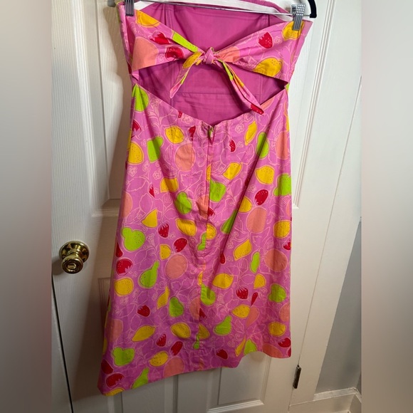 Vintage Lilly Pulitzer White Label Strapless Dress Size 8
Marzipan Fruit Print - Picture 9 of 9